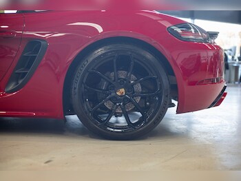 Used Porsche 718 Cayman 2024 for sale - 76825139: Photo