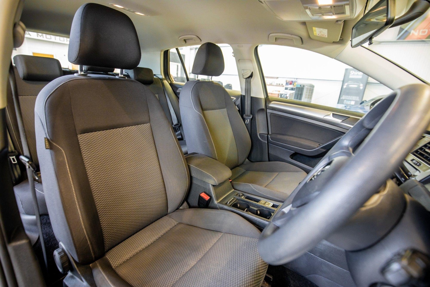 Used Volkswagen Golf for sale - 76849649: Photo 3