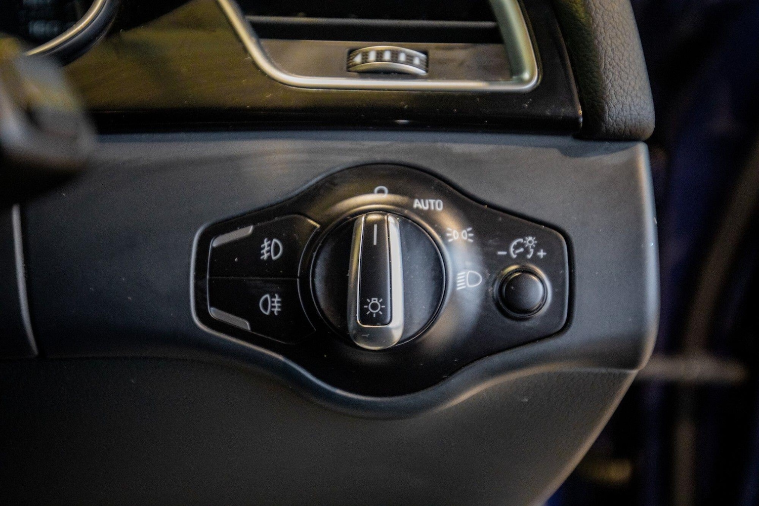 Used Audi A4 2014 for sale - 76825029: Photo 17