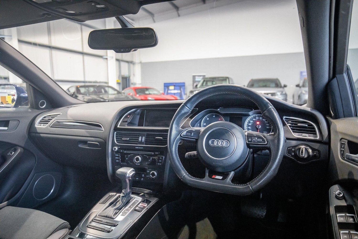 Used Audi A4 2014 for sale - 76825029: Photo 2