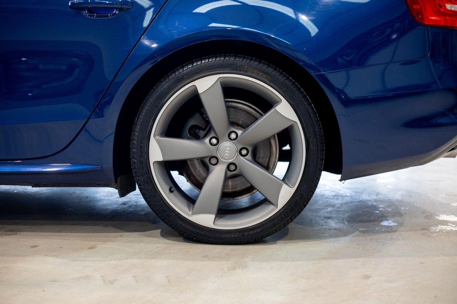 Used Audi A4 2014 for sale - 76825029: Photo 4