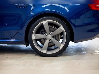 Used Audi A4 Avant 2014 for sale - 76825029: Photo