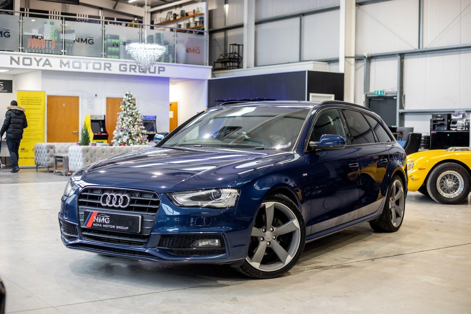 Used Audi A4 2014 for sale - 76825029: Photo 6