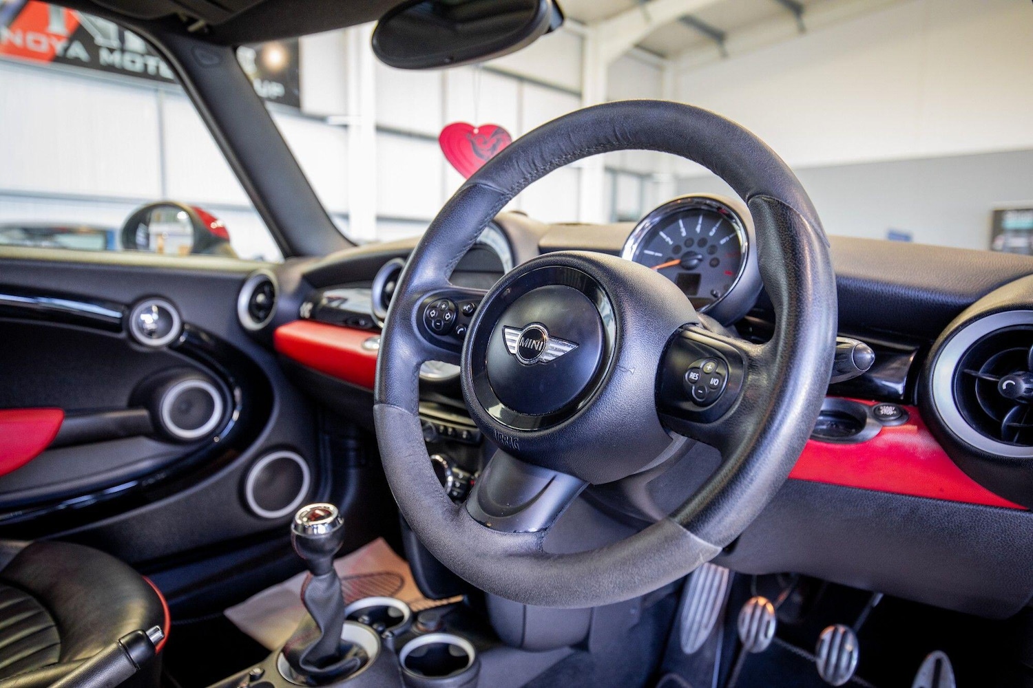 Used MINI Hatch 2011 for sale - 77683563: Photo 14