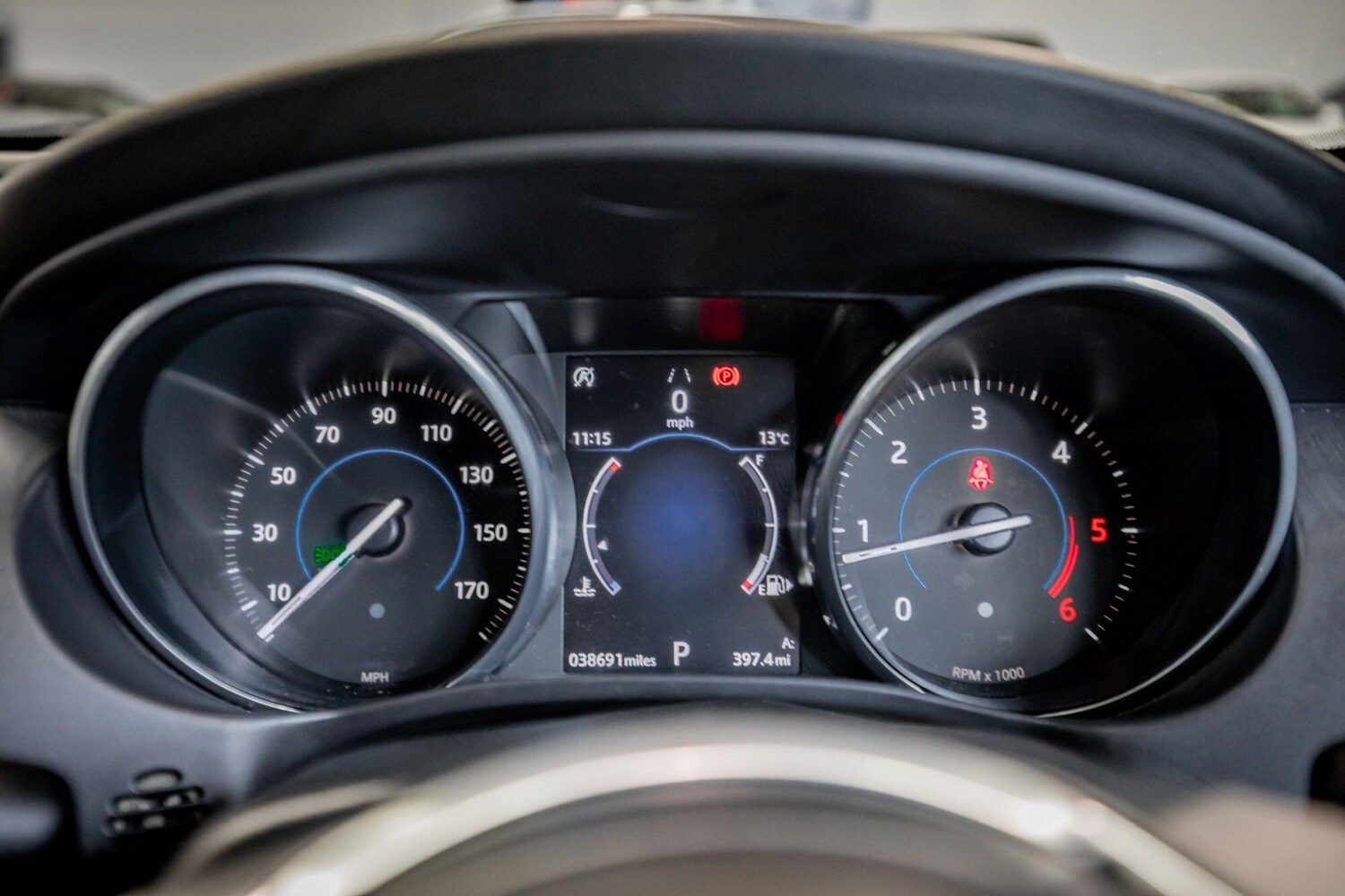 Used Jaguar XE 2017 for sale - 78157255: Photo 23