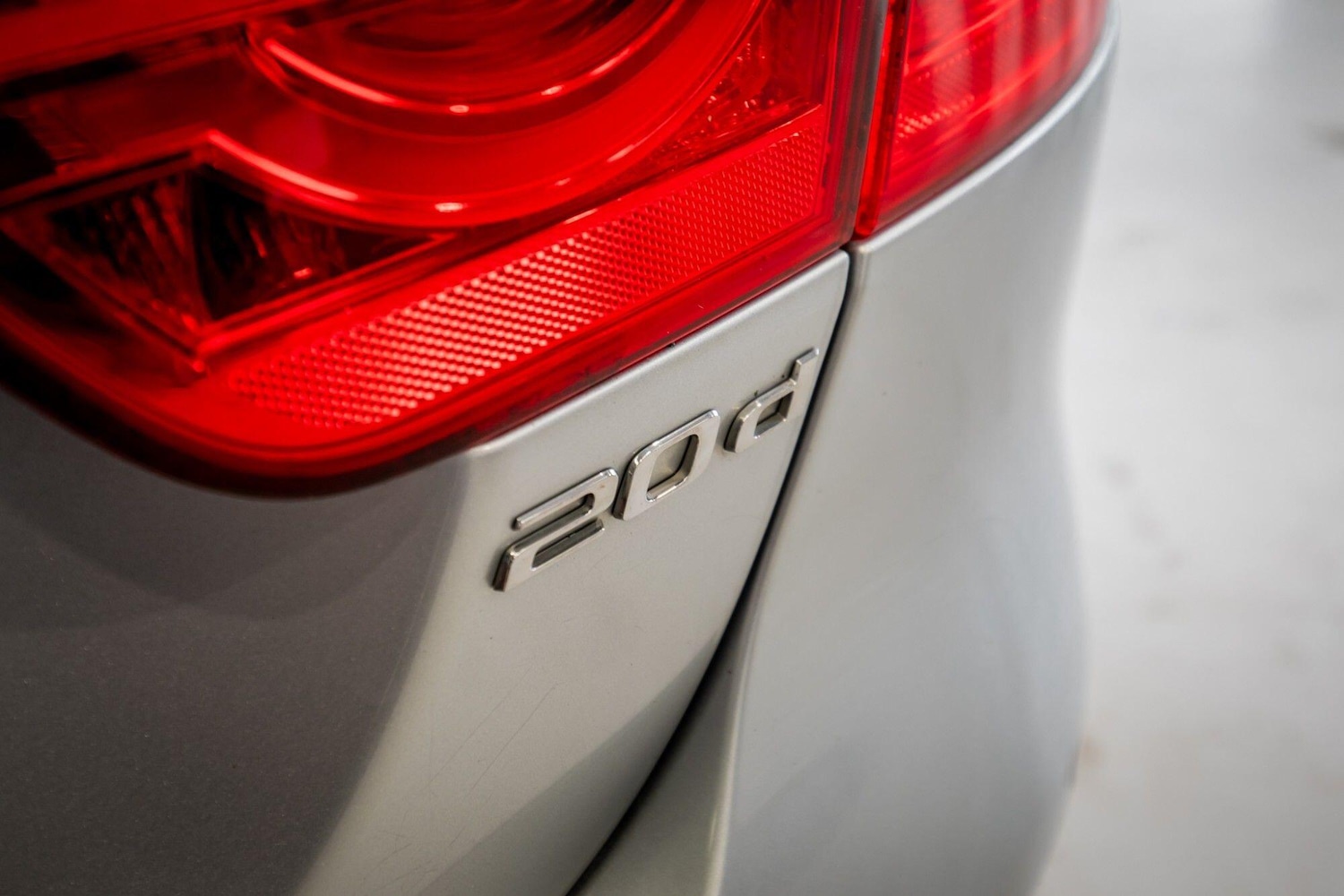 Used Jaguar XE 2017 for sale - 78157255: Photo 7