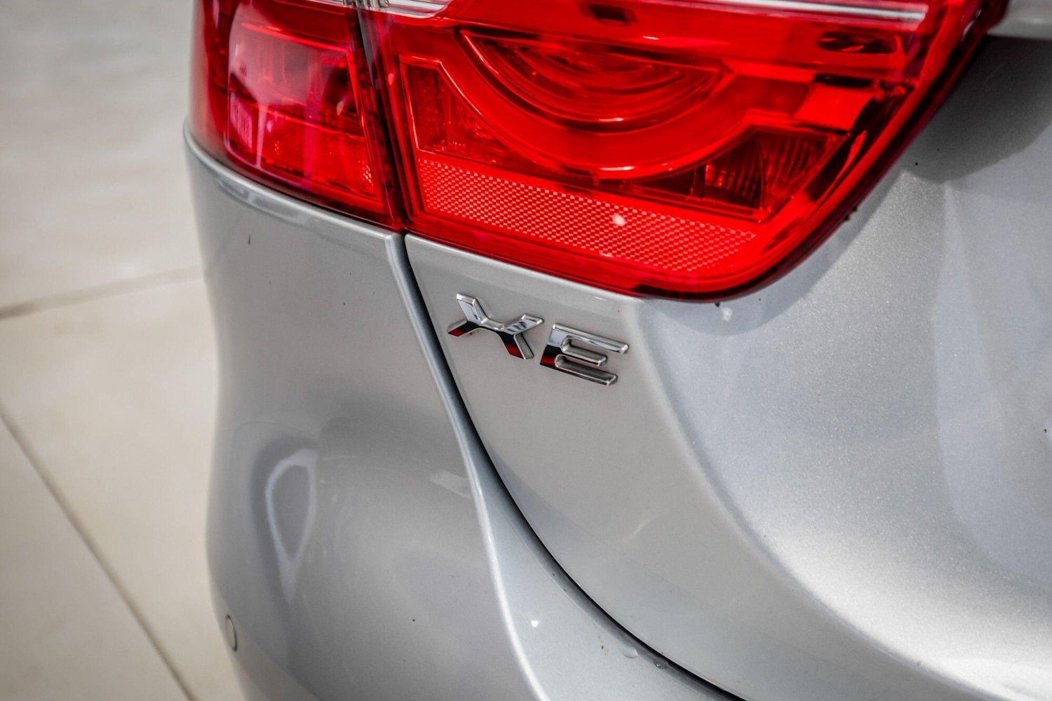 Used Jaguar XE 2017 for sale - 78157255: Photo 8