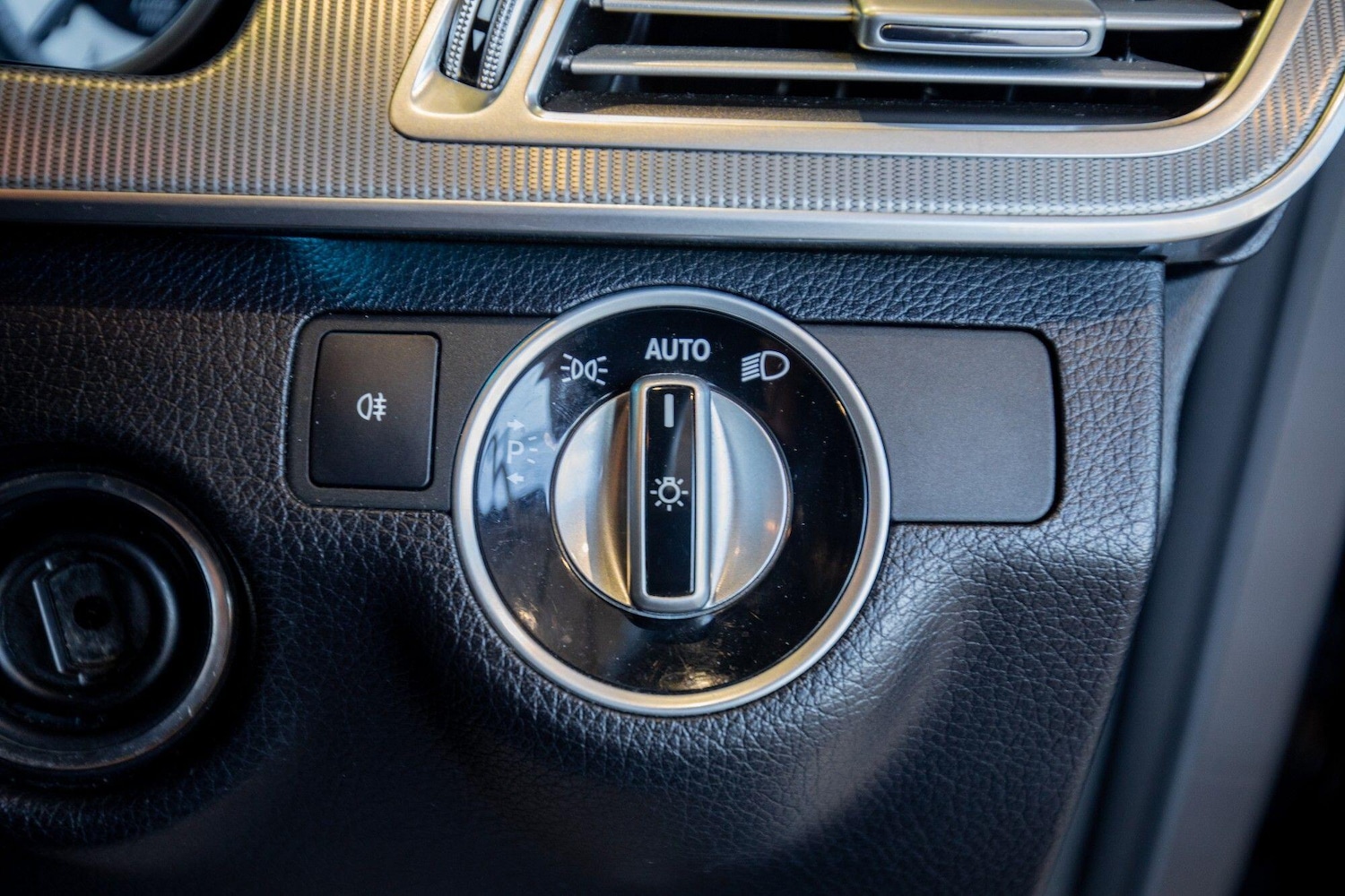 Used Mercedes-Benz E Class 2015 for sale - 76824031: Photo 16