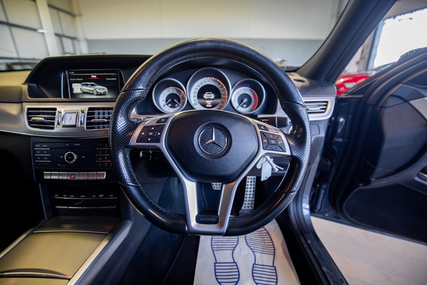 Used Mercedes-Benz E Class 2015 for sale - 76824031: Photo 17