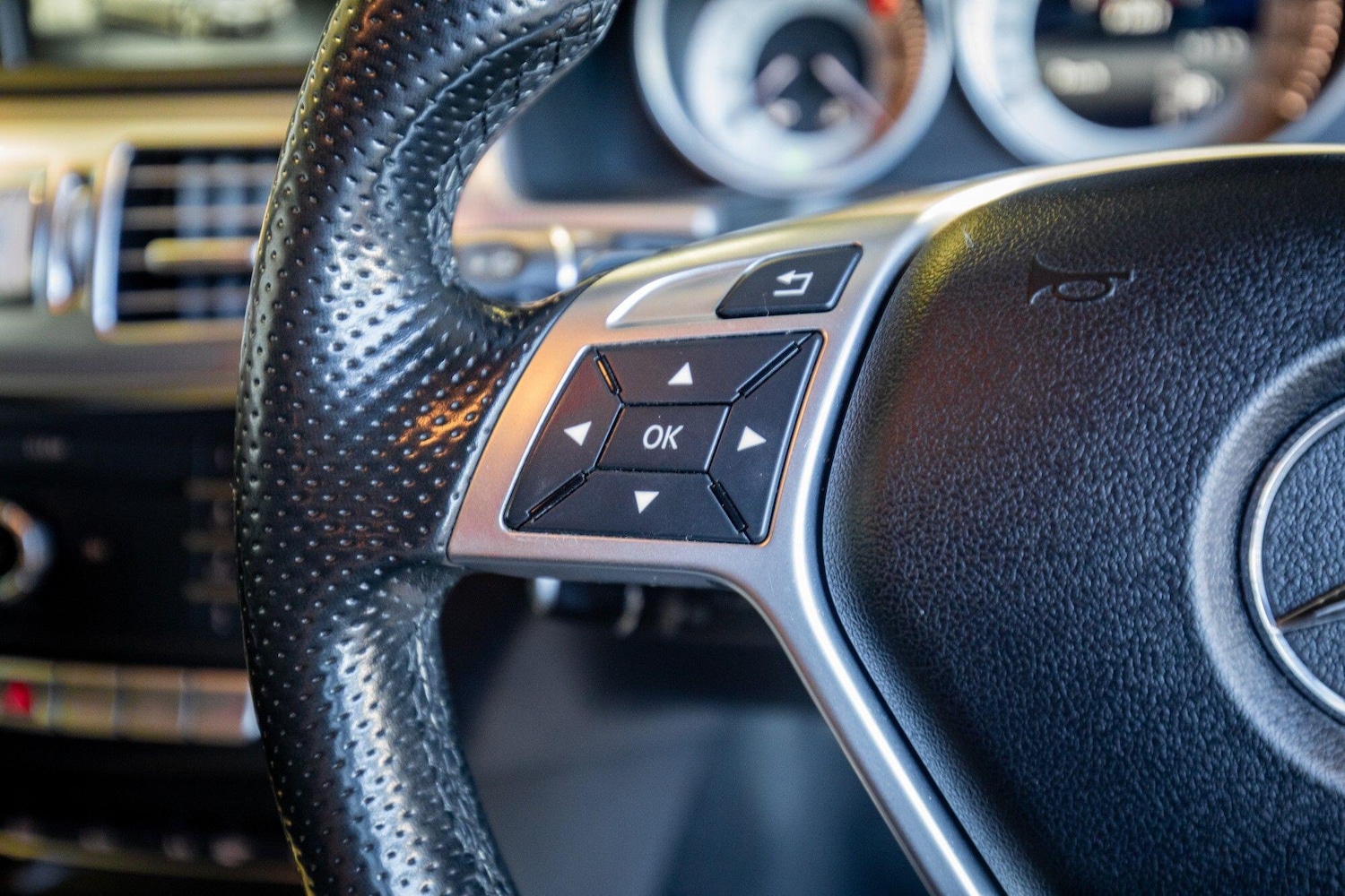 Used Mercedes-Benz E Class 2015 for sale - 76824031: Photo 18