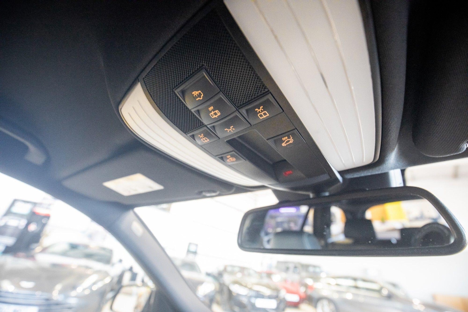 Used Mercedes-Benz E Class 2015 for sale - 76824031: Photo 34