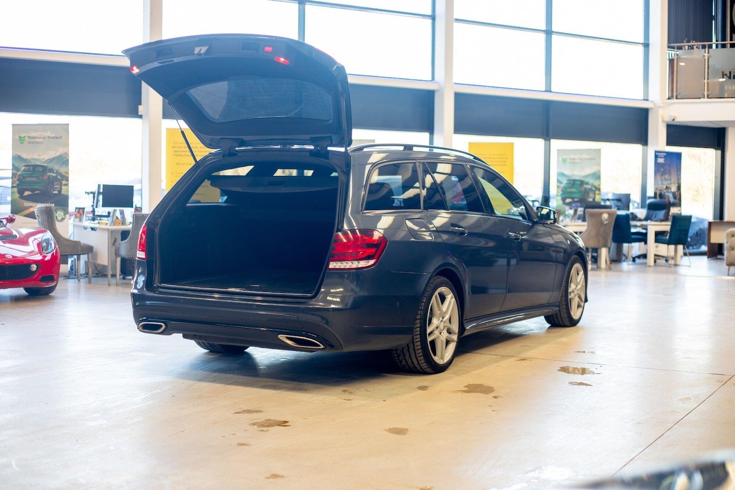 Used Mercedes-Benz E Class 2015 for sale - 76824031: Photo 41