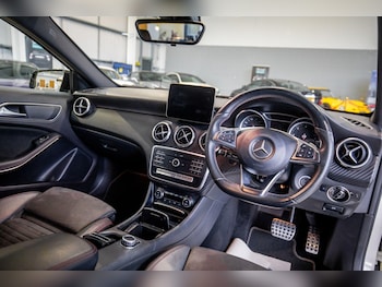 Used Mercedes-Benz A-Class 2017 for sale - 76823395: Photo