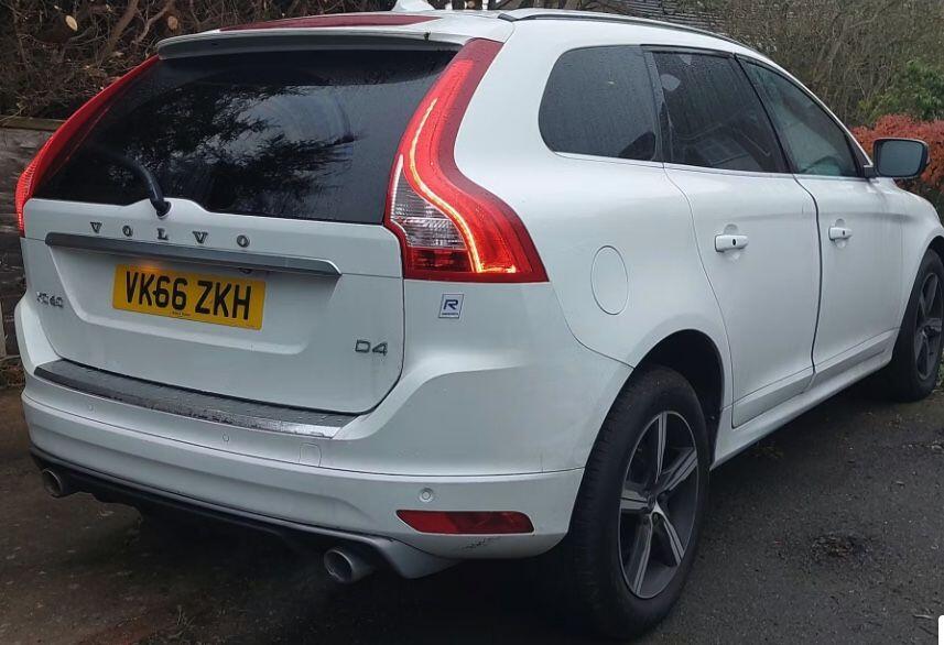 Used Volvo XC60 2016 for sale - 76990850: Photo 2