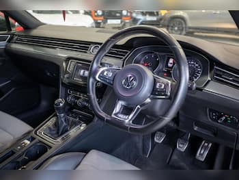 Used Volkswagen Passat 2017 for sale - 79690717: Photo