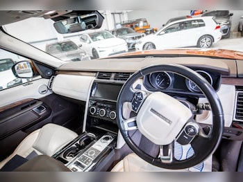 Used Land Rover Discovery 2017 for sale - 78382093: Photo