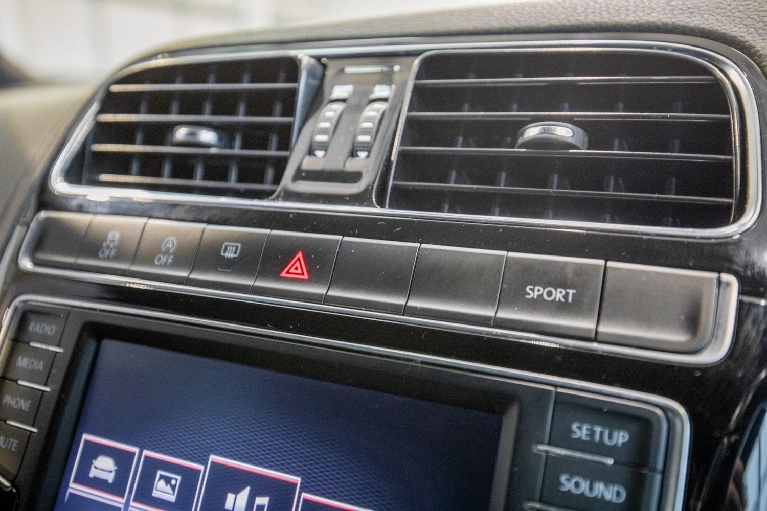 Used Volkswagen Polo 2016 for sale - 78034169: Photo 26