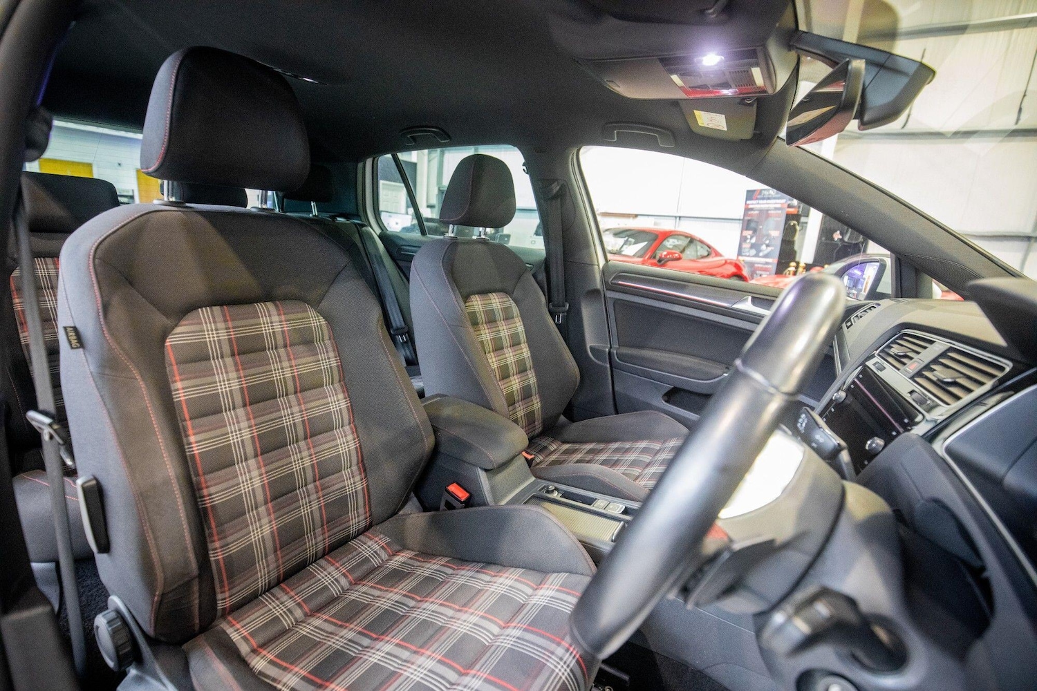 Used Volkswagen Golf for sale - 77683987: Photo 3