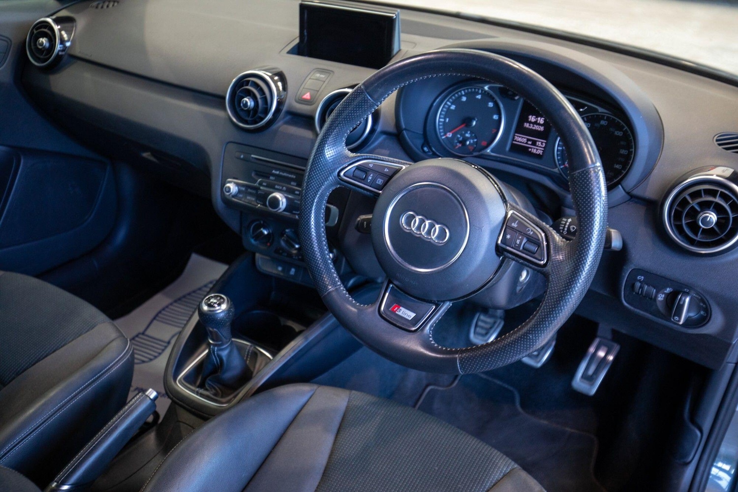 Used Audi A1 for sale - 77957848: Photo 2