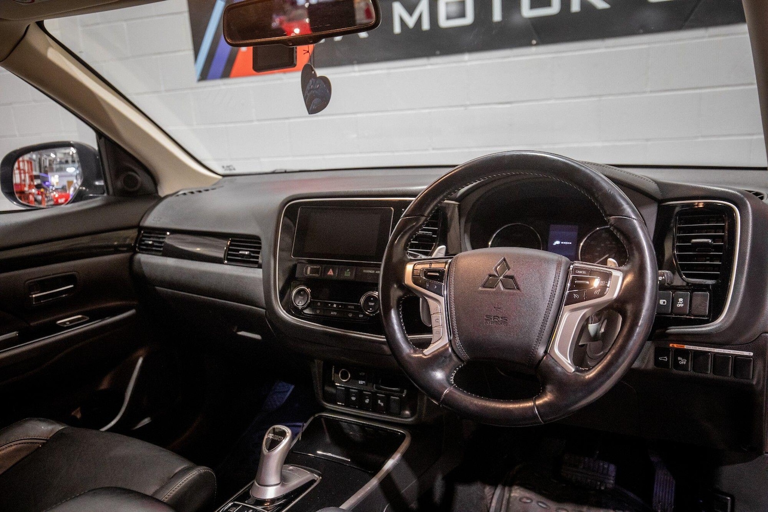 Used Mitsubishi Outlander 2018 for sale - 77215155: Photo 2