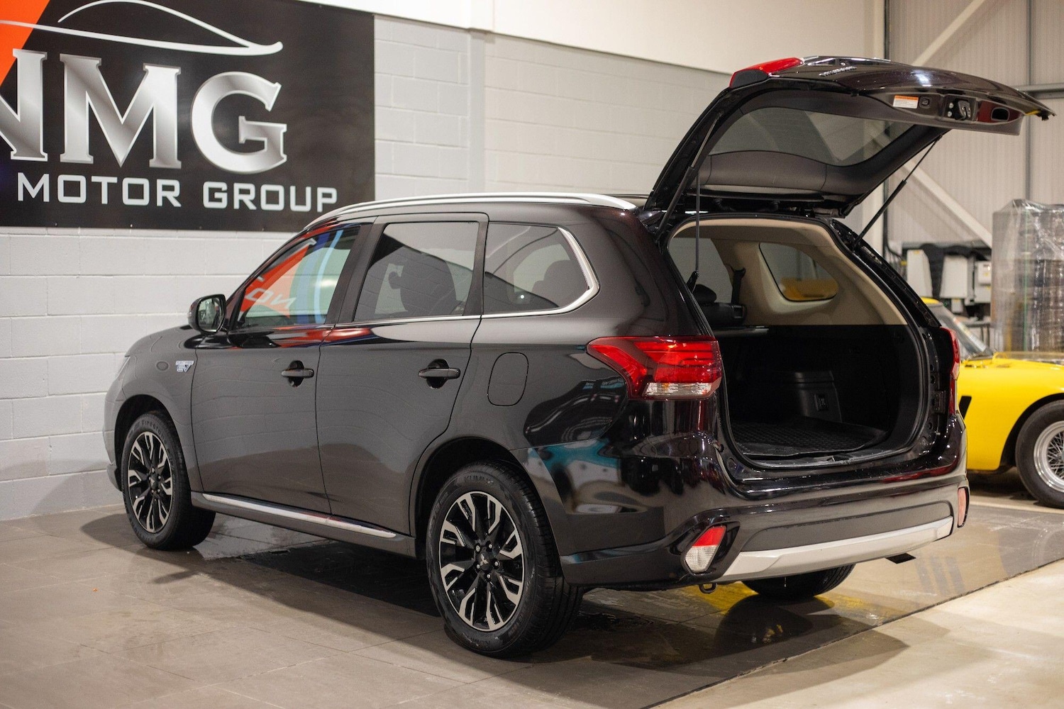 Used Mitsubishi Outlander 2018 for sale - 77215155: Photo 36