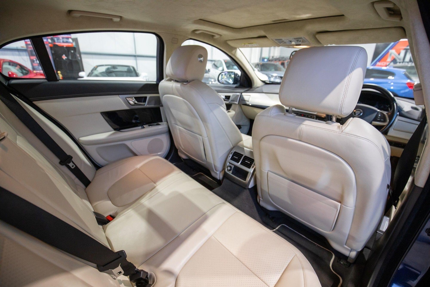 Used Jaguar XF 2014 for sale - 78006350: Photo 16