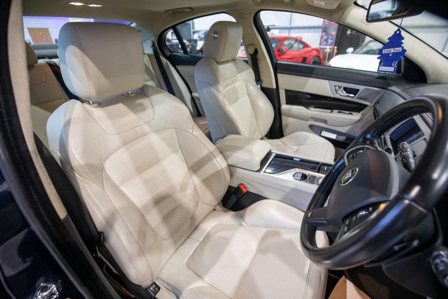 Used Jaguar XF 2014 for sale - 78006350: Photo 18