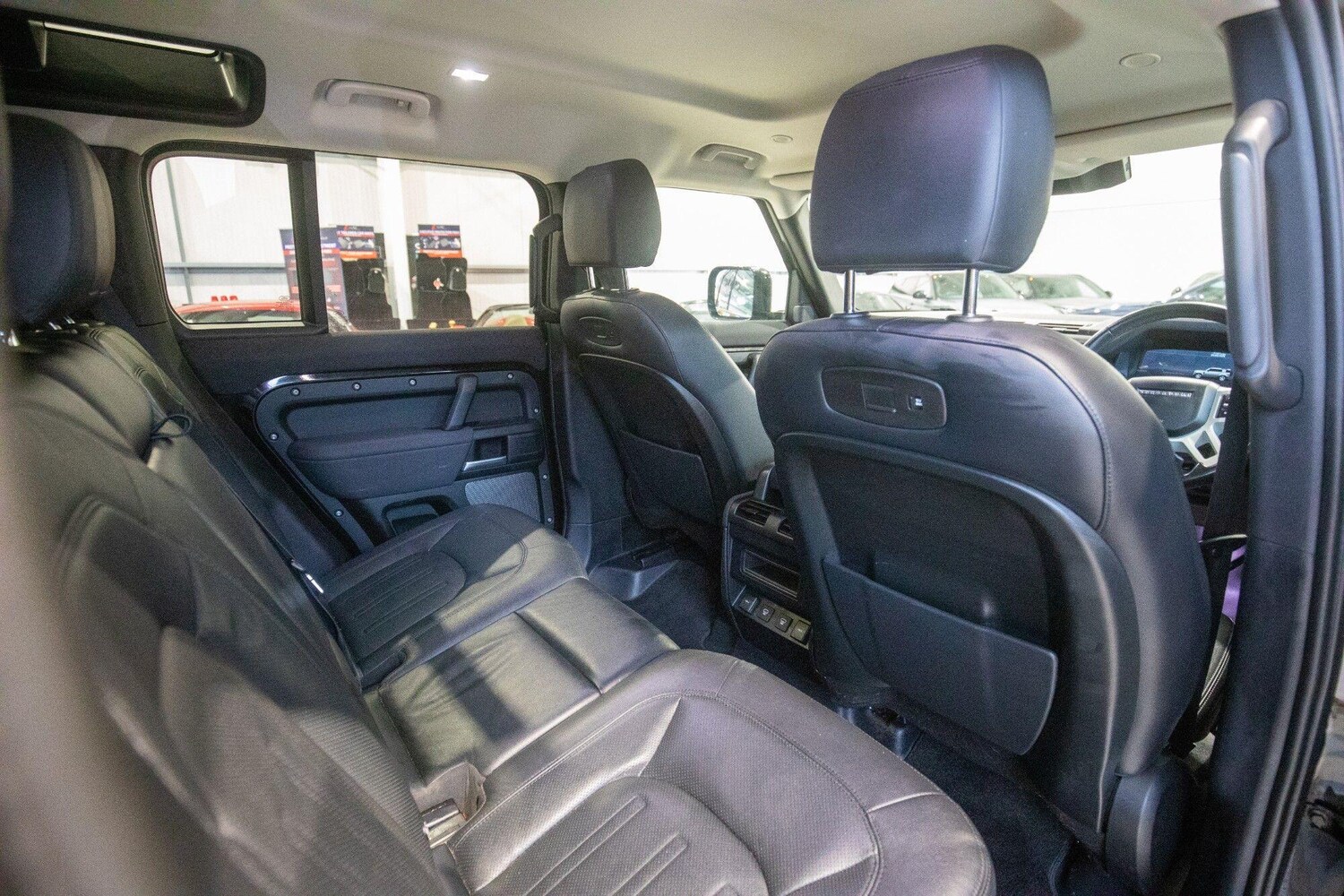 Used Land Rover Defender 2022 for sale - 77455752: Photo 11