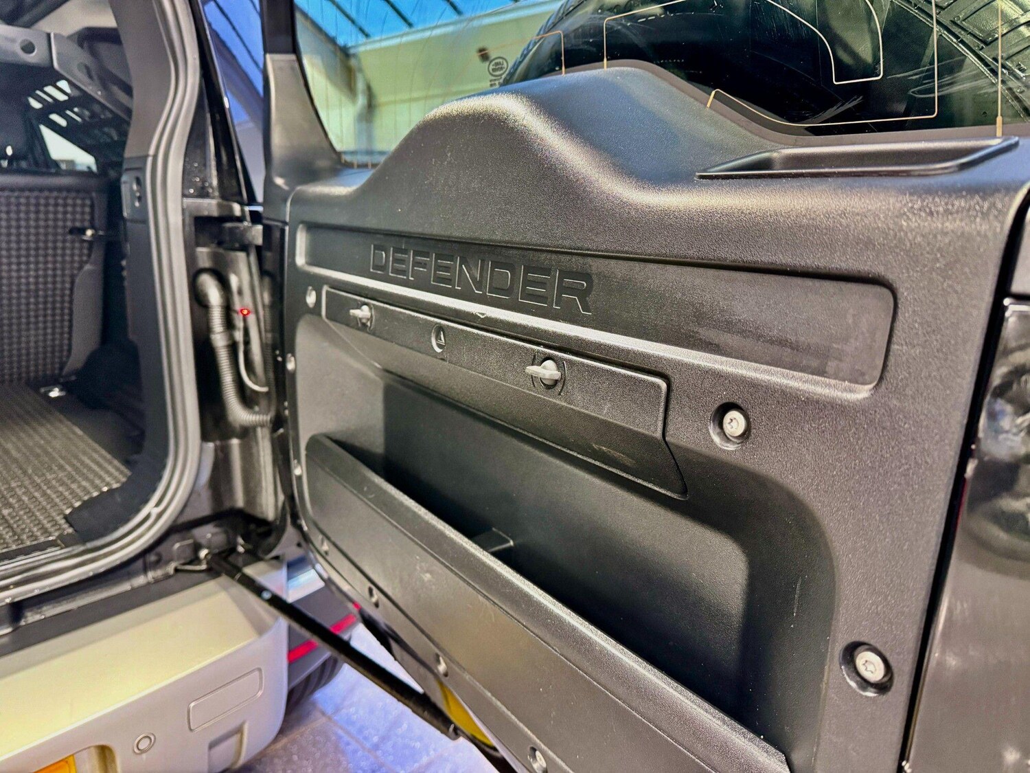 Used Land Rover Defender 2022 for sale - 77455752: Photo 45