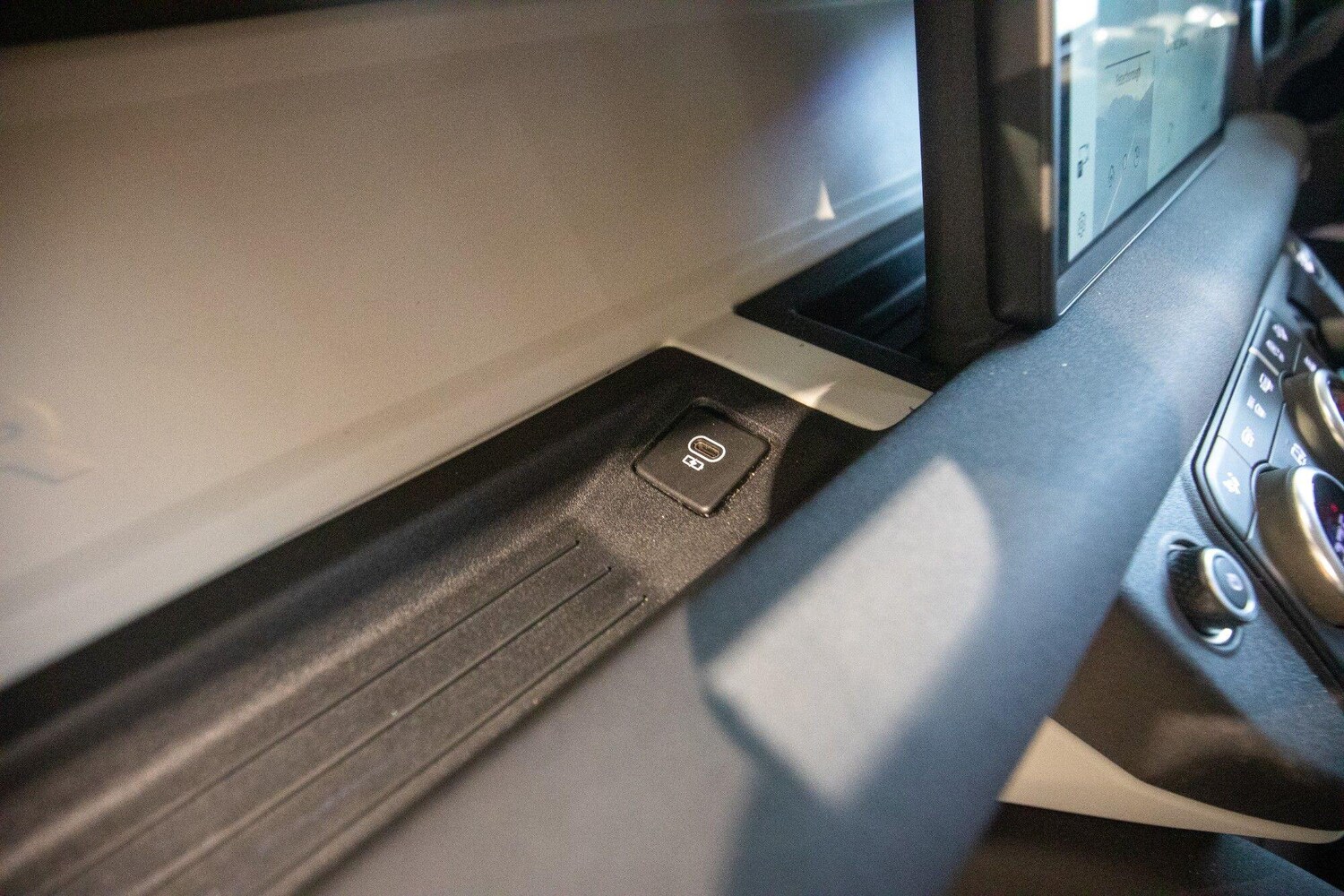 Used Land Rover Defender 2022 for sale - 77455752: Photo 63