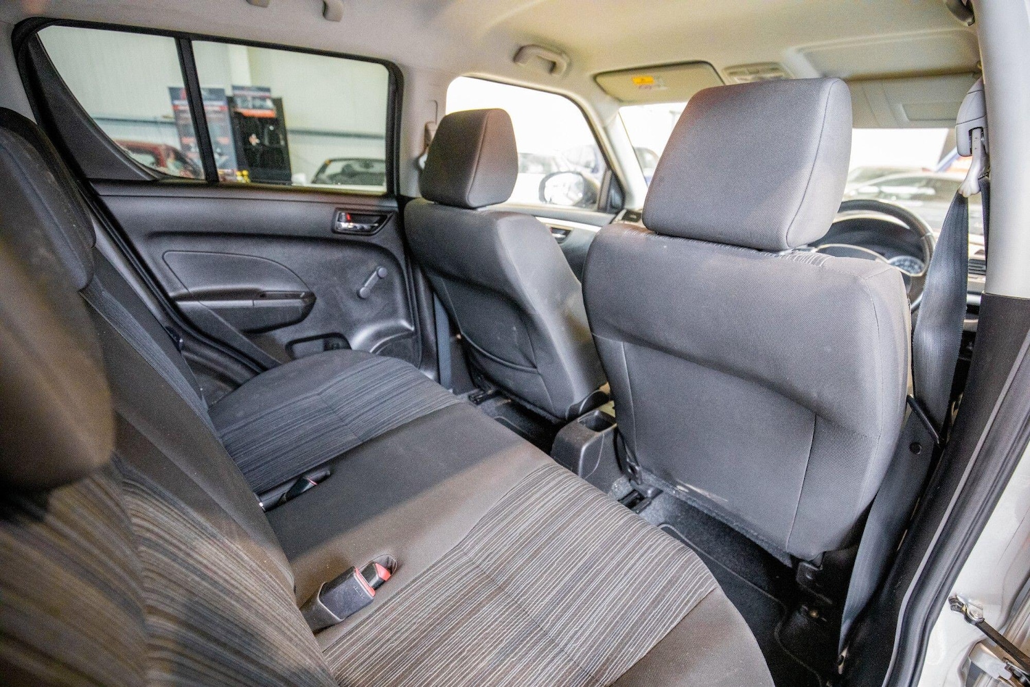 Used Suzuki Swift 2014 for sale - 77696089: Photo 11