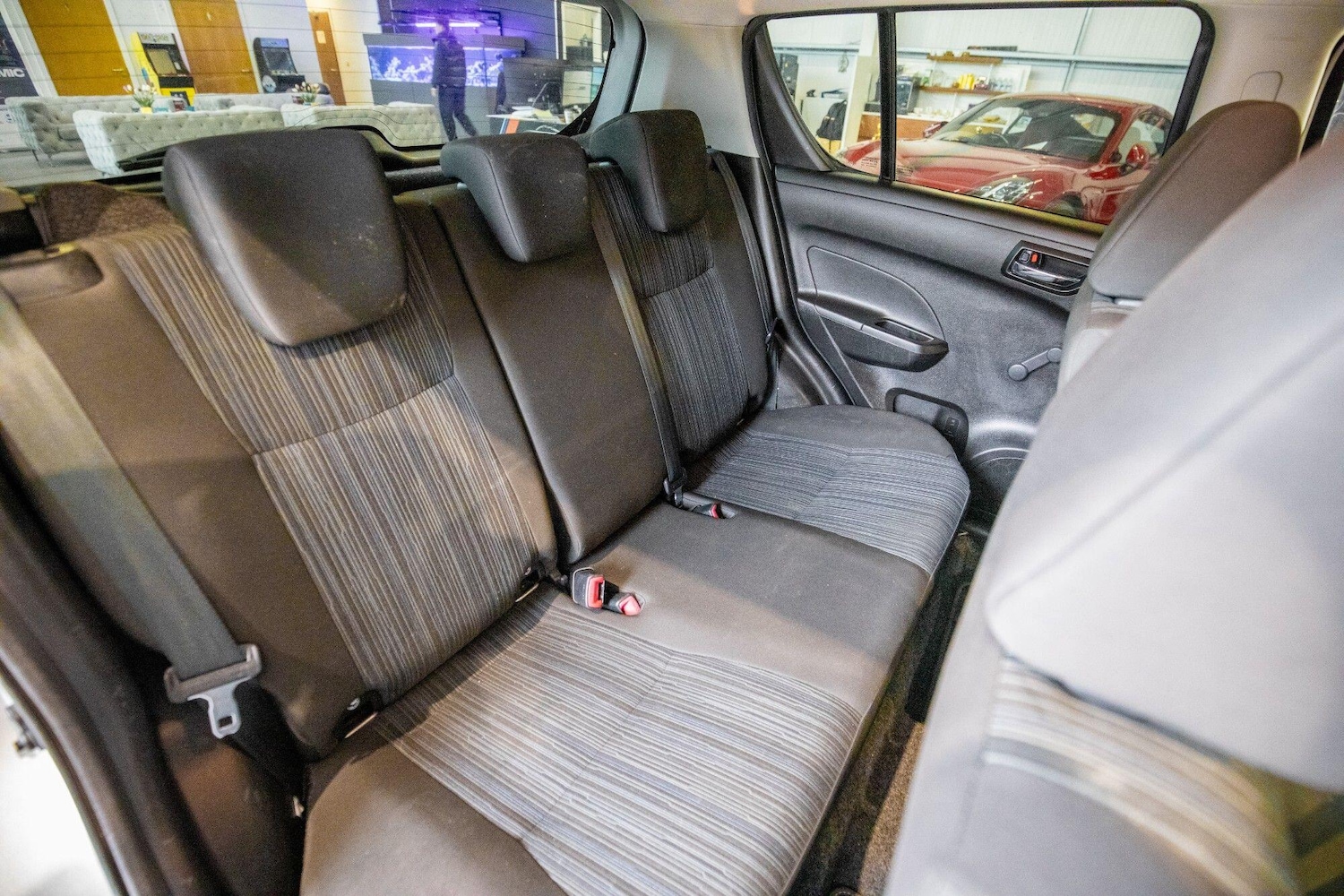 Used Suzuki Swift 2014 for sale - 77696089: Photo 12