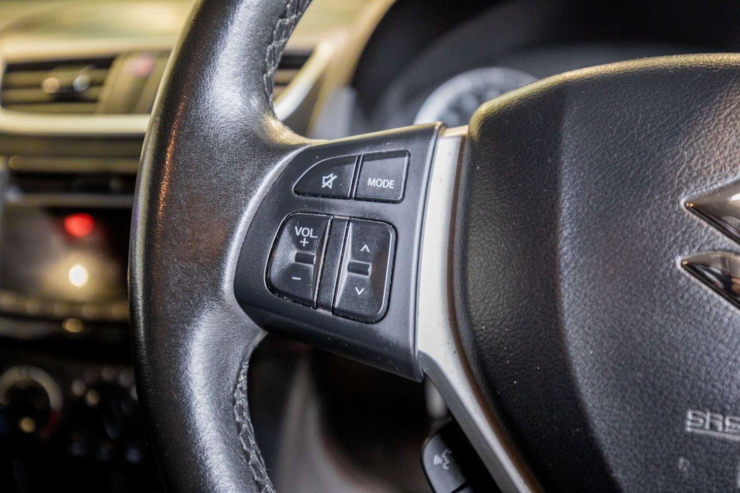 Used Suzuki Swift 2014 for sale - 77696089: Photo 17