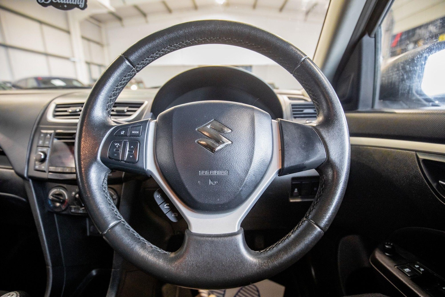 Used Suzuki Swift 2014 for sale - 77696089: Photo 18