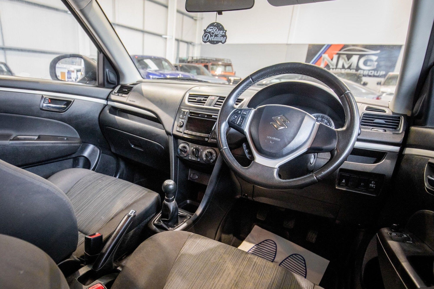 Used Suzuki Swift 2014 for sale - 77696089: Photo 2