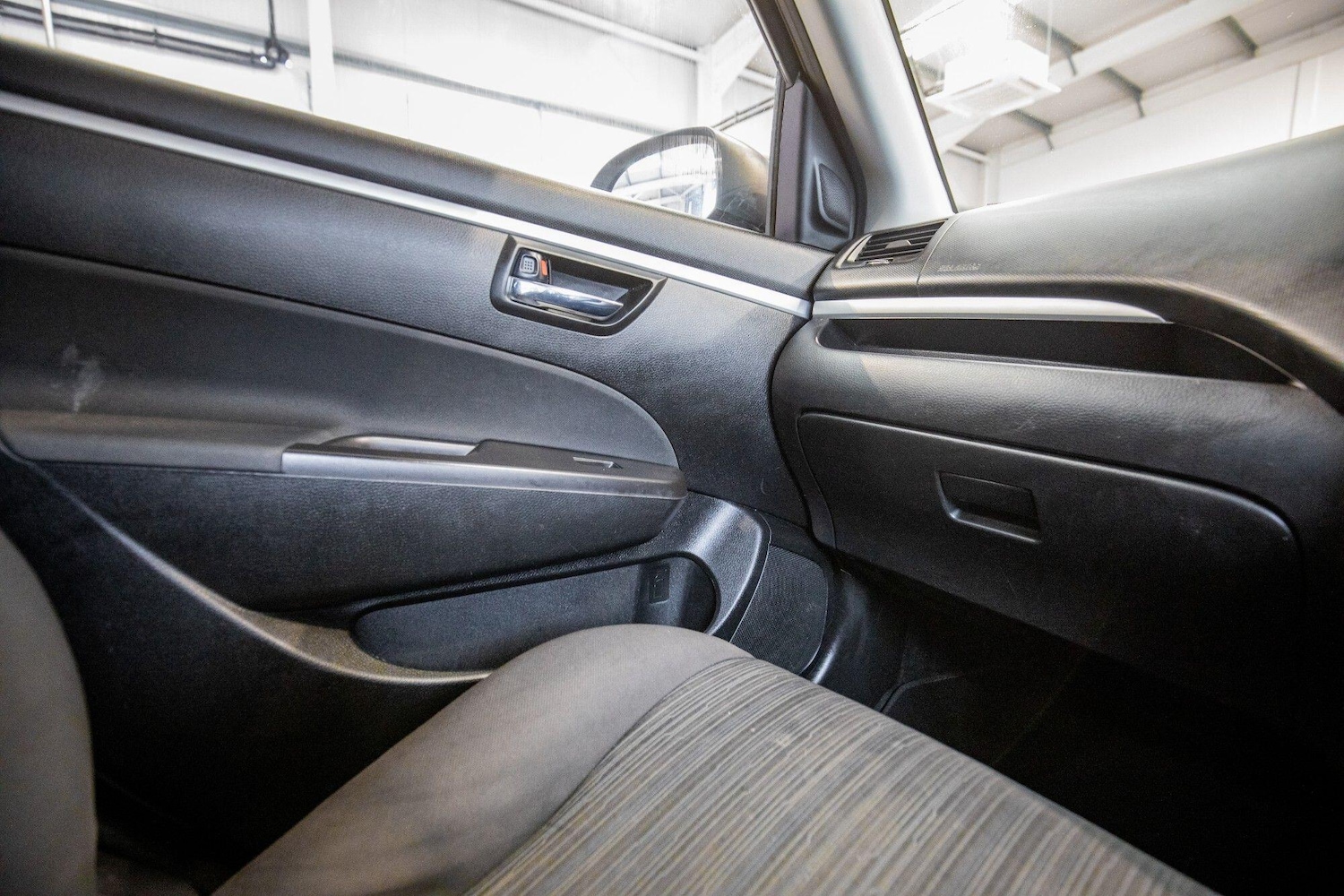 Used Suzuki Swift 2014 for sale - 77696089: Photo 28