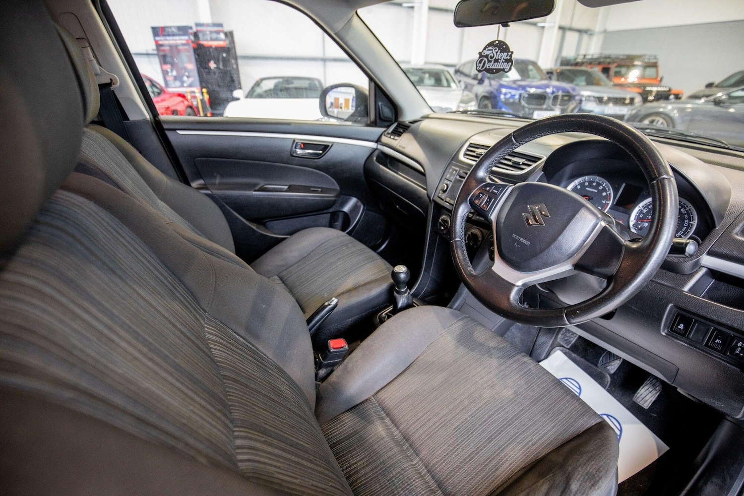 Used Suzuki Swift 2014 for sale - 77696089: Photo 3