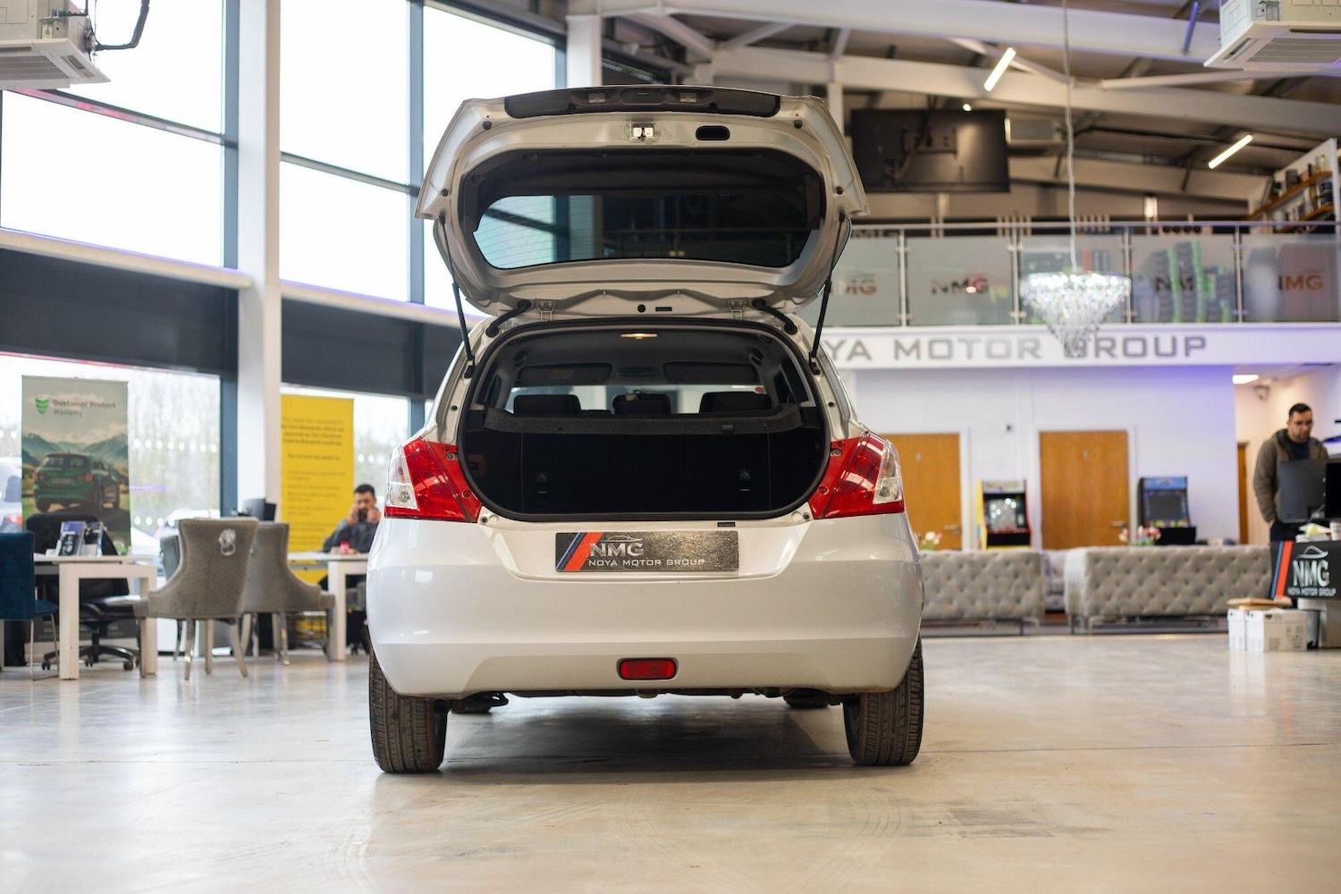 Used Suzuki Swift 2014 for sale - 77696089: Photo 36