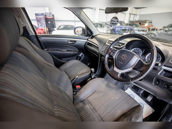 Used Suzuki Swift 2014 for sale - 77696089: Photo