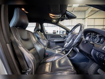 Used Volvo XC60 2015 for sale - 78479329: Photo