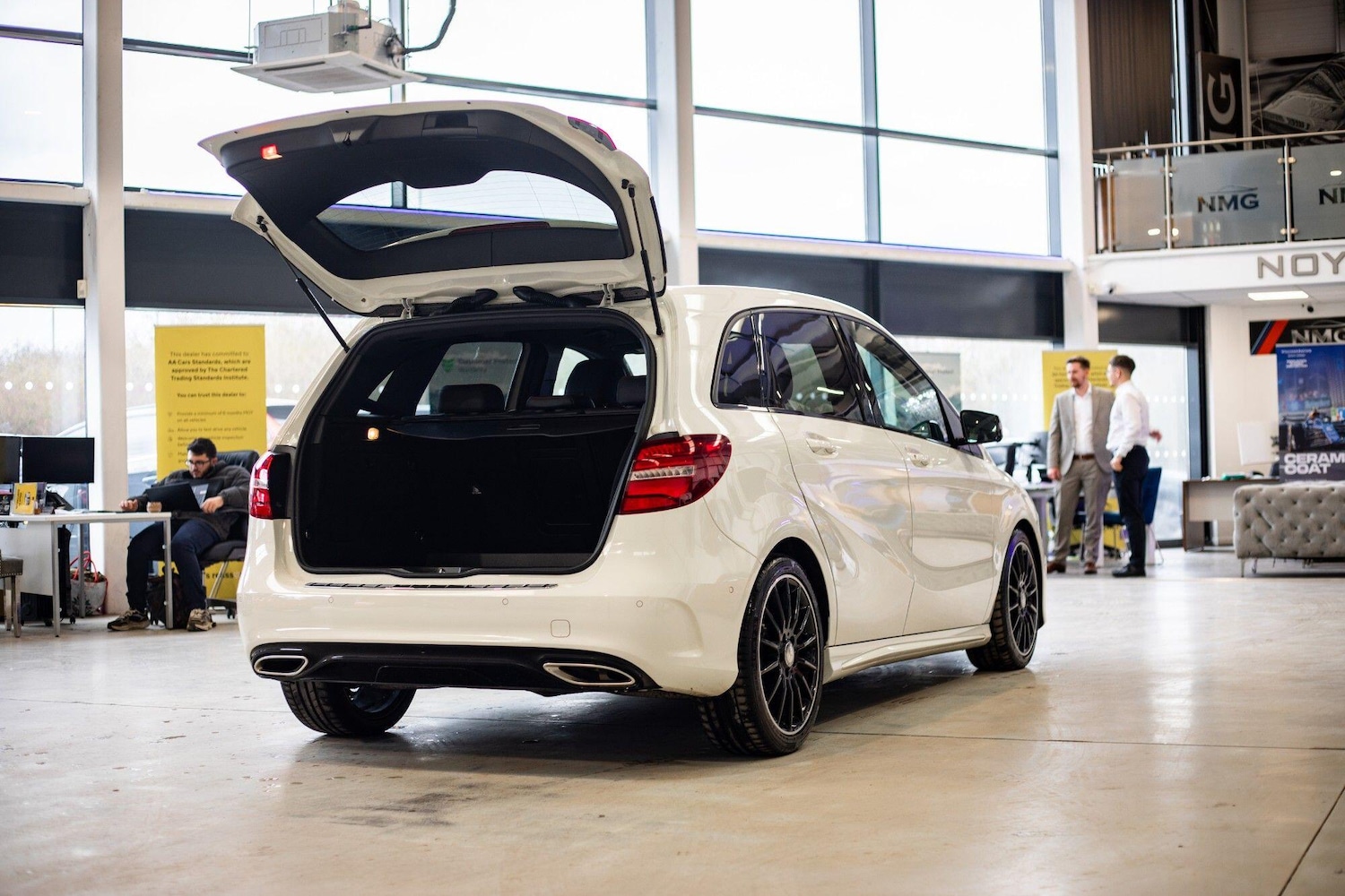 Used Mercedes-Benz B Class 2017 for sale - 77670464: Photo 35