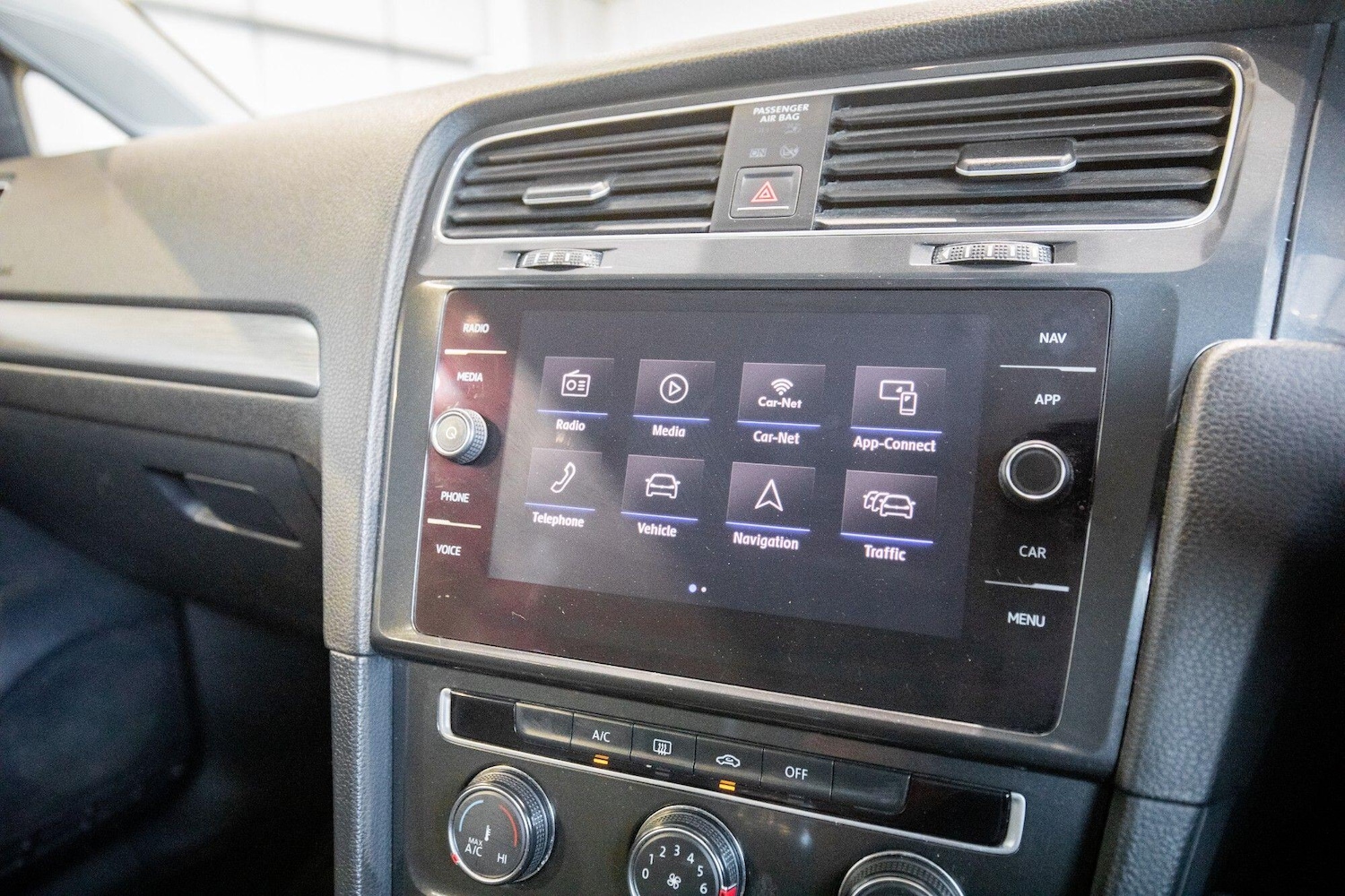 Used Volkswagen Golf 2017 for sale - 76824436: Photo 26