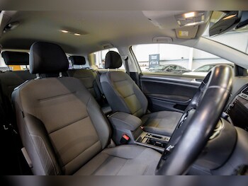 Used Volkswagen Golf 2017 for sale - 76824436: Photo