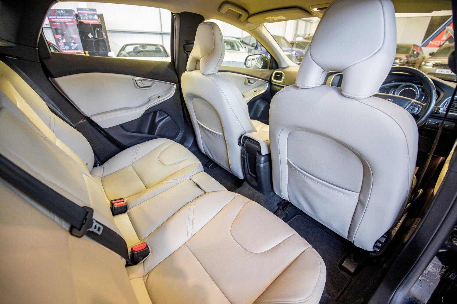 Used Volvo V40 2016 for sale - 77645878: Photo 14