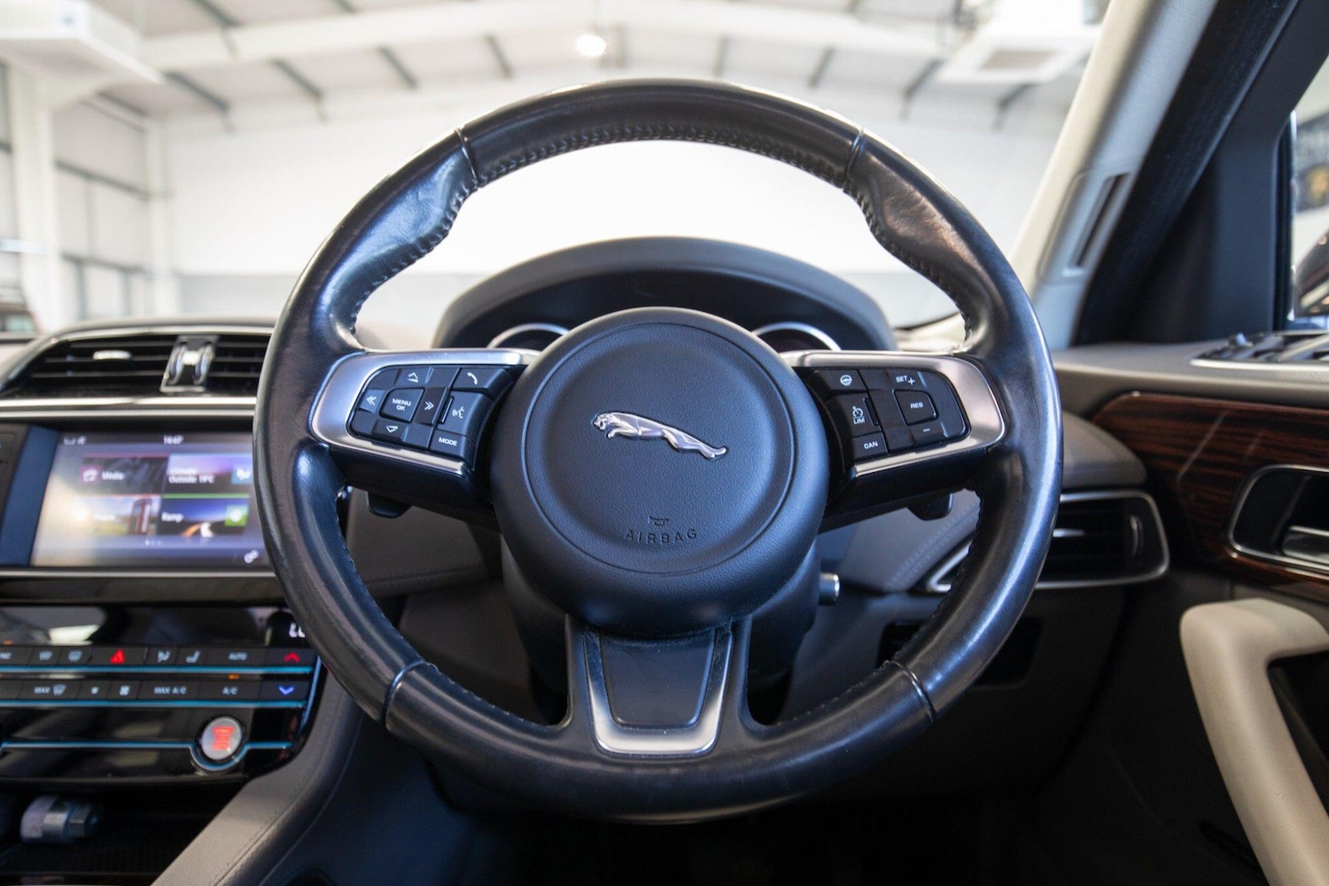 Used Jaguar F-Pace for sale - 78185674: Photo 20