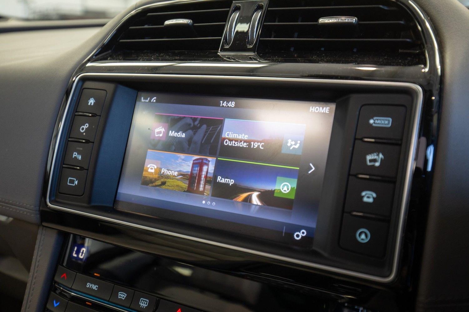 Used Jaguar F-Pace for sale - 78185674: Photo 26