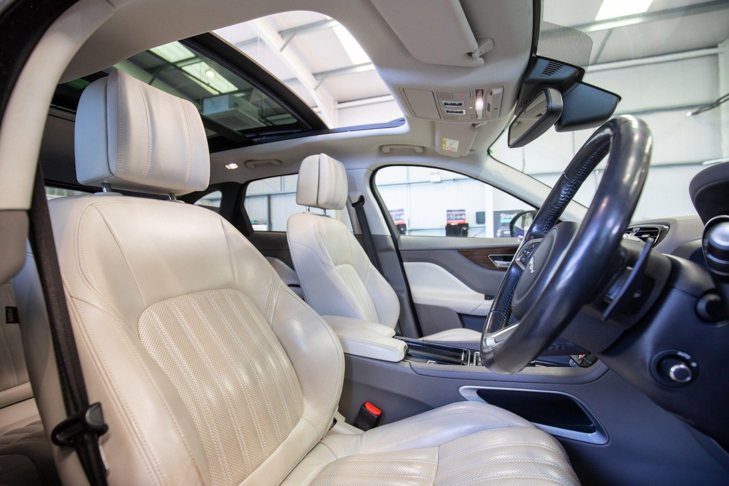 Used Jaguar F-Pace for sale - 78185674: Photo 3