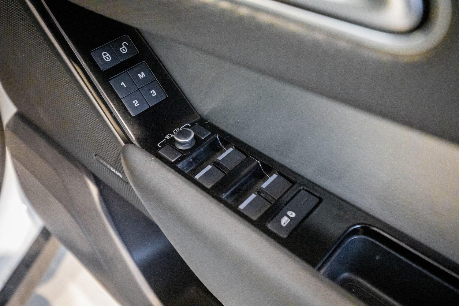 Used Land Rover Range Rover Velar 2019 for sale - 77377443: Photo 16