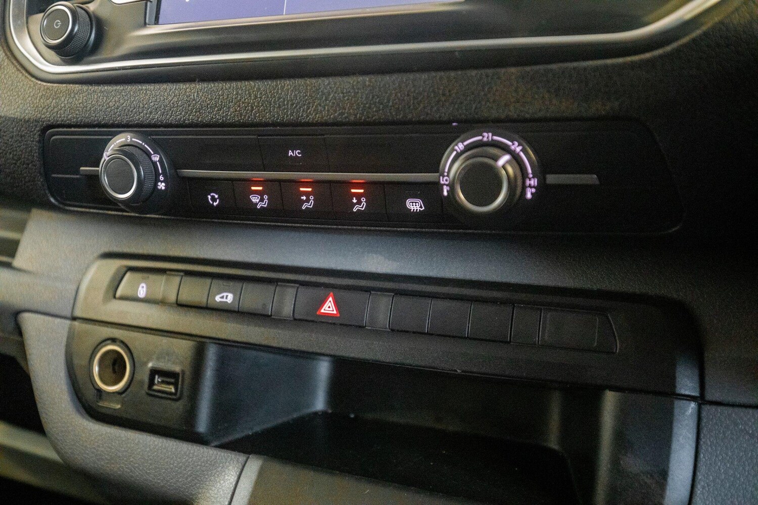 Used Vauxhall Vivaro 2019 for sale - 77050110: Photo 22