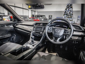 Used Honda Civic 2018 for sale - 77028971: Photo